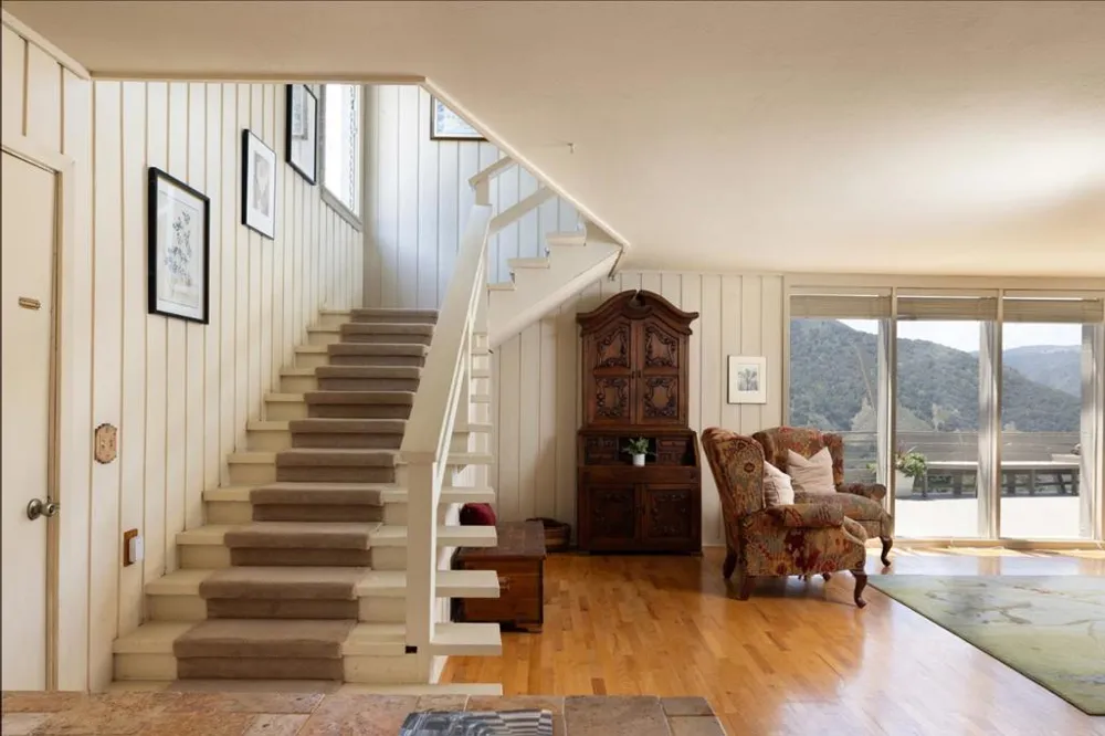 134 Laurel Drive Carmel Valley, CA 93924
