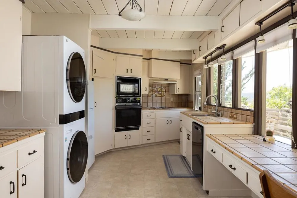 134 Laurel Drive Carmel Valley, CA 93924