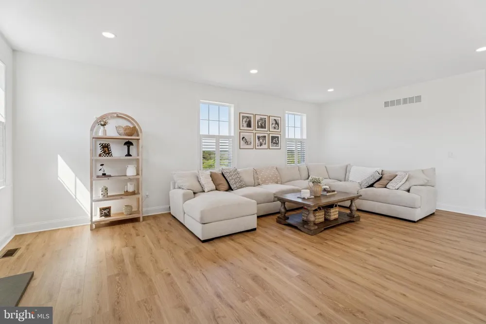 1603 CHESTNUT RIDGE ROAD Upper Black Eddy, PA 18972