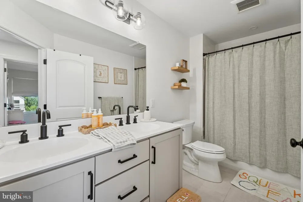 1603 CHESTNUT RIDGE ROAD Upper Black Eddy, PA 18972