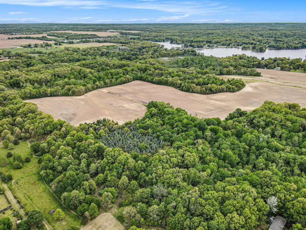 665 County Road 665 Paw Paw, MI 49079