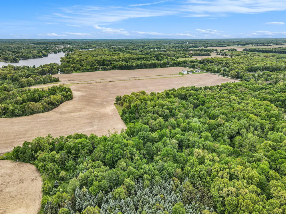 665 County Road 665 Paw Paw, MI 49079