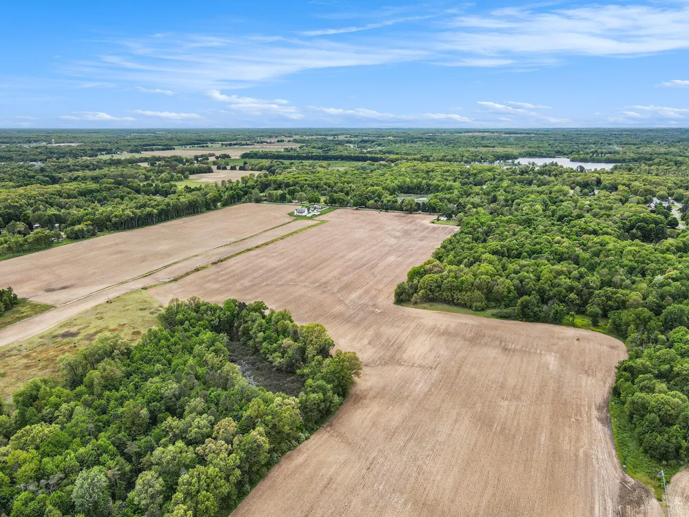 665 County Road 665 Paw Paw, MI 49079