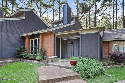 200 Woodgreen Drive
