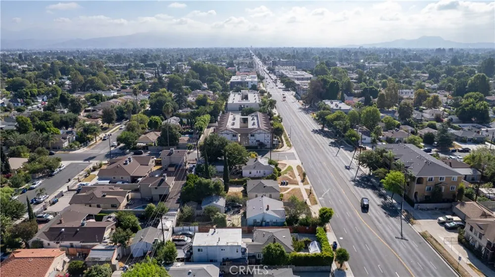 14005 Victory Boulevard Van Nuys, CA 91401