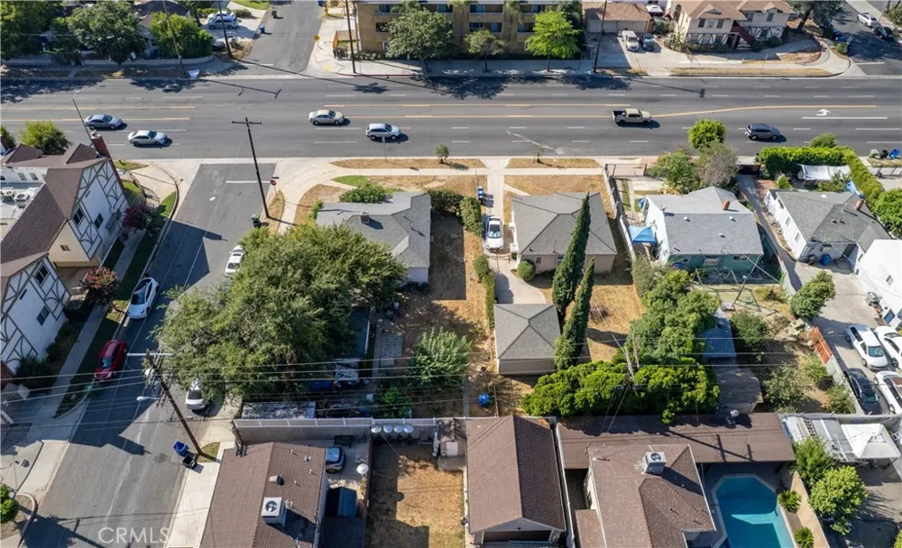 14005 Victory Boulevard Van Nuys, CA 91401