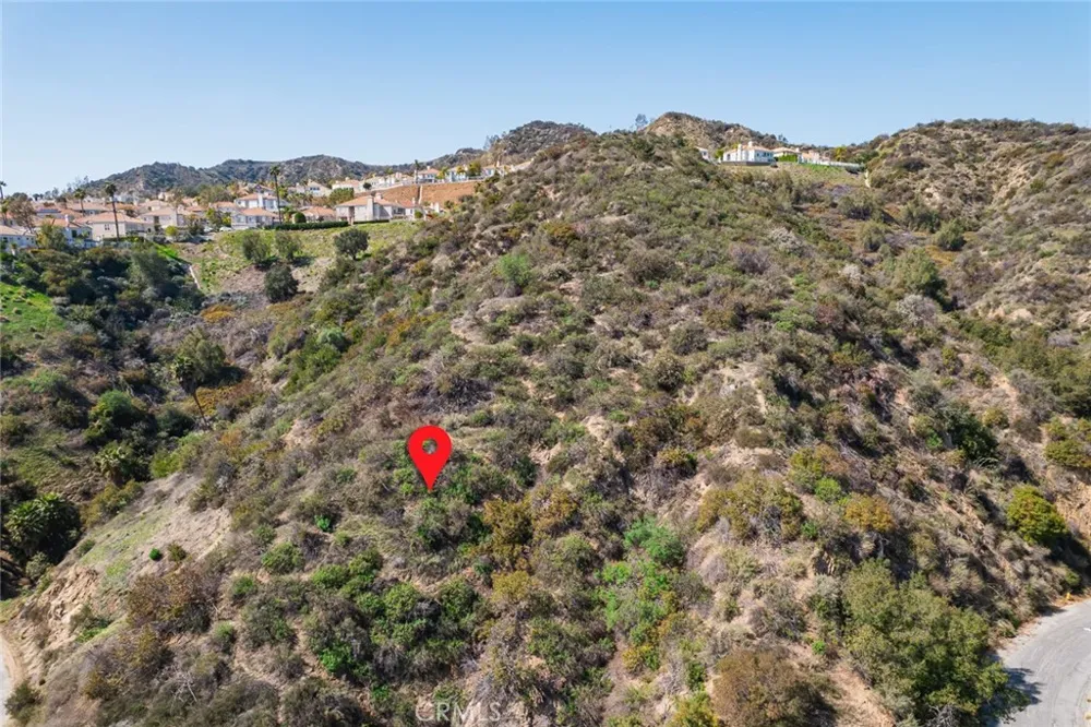 2745 Kennington Drive Glendale, CA 91206