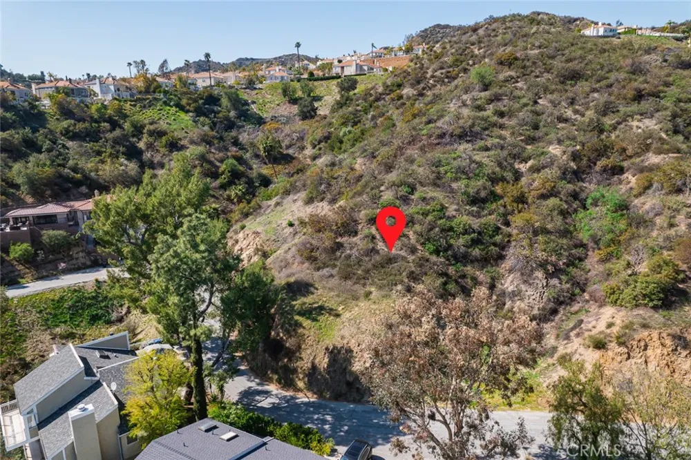 2745 Kennington Drive Glendale, CA 91206