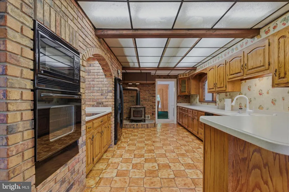 3901 LAKESIDE COURT Dunkirk, MD 20754