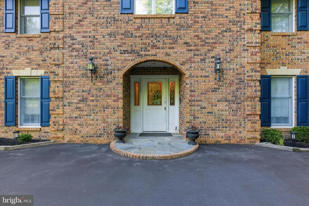 3901 LAKESIDE COURT Dunkirk, MD 20754