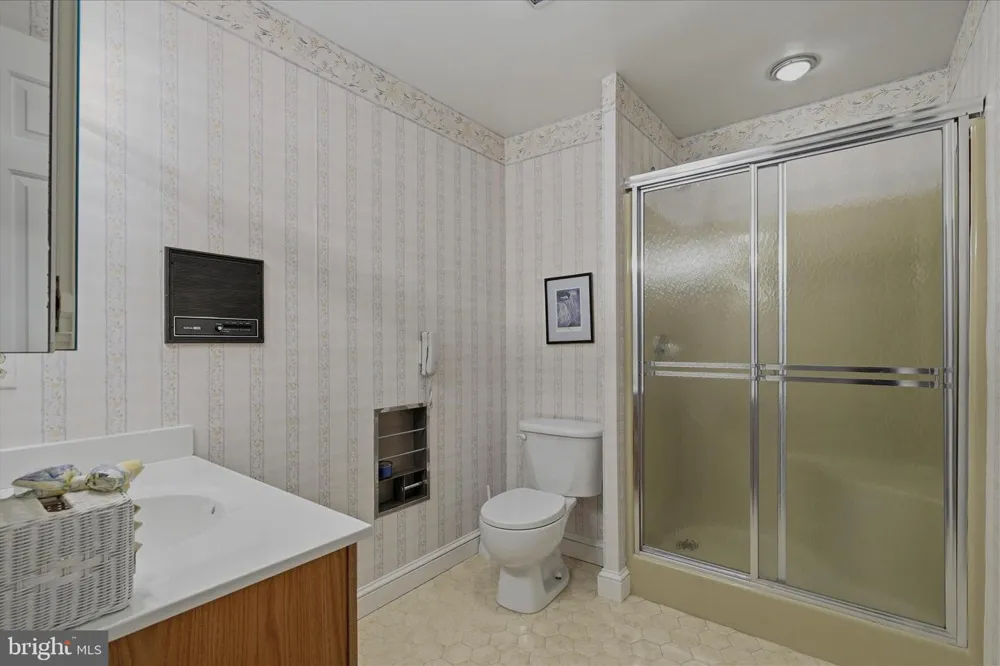 3901 LAKESIDE COURT Dunkirk, MD 20754