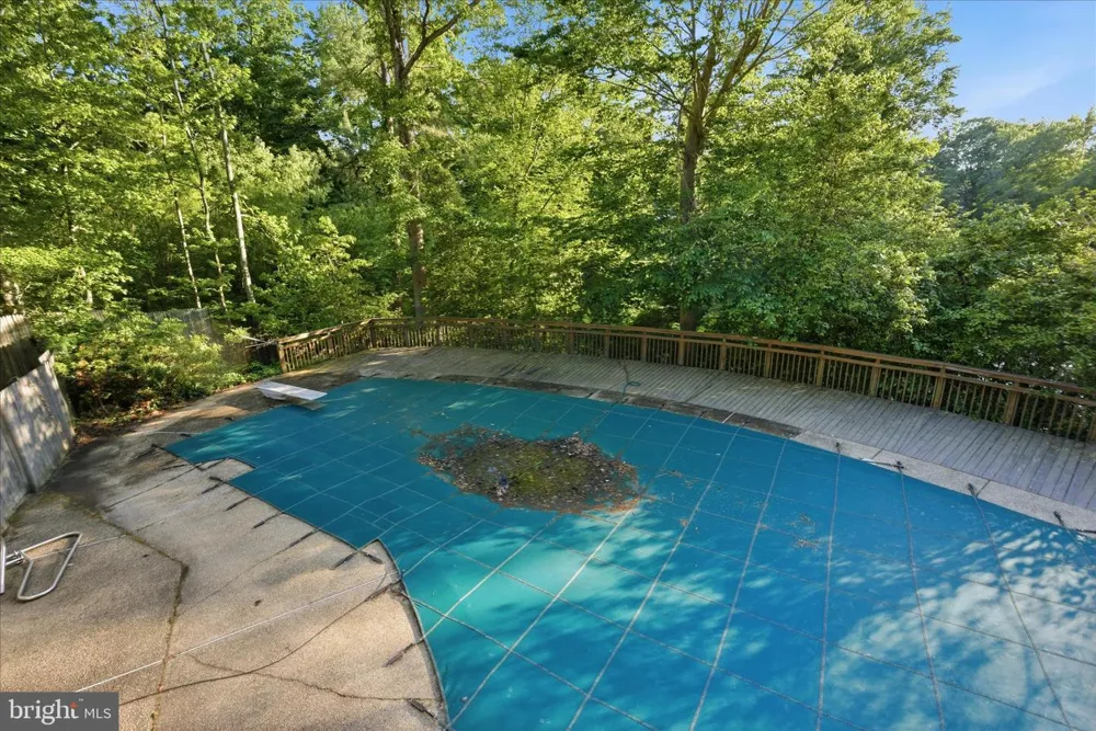 3901 LAKESIDE COURT Dunkirk, MD 20754