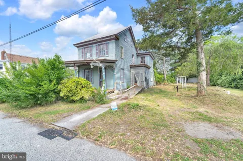2528 MARKET STREET