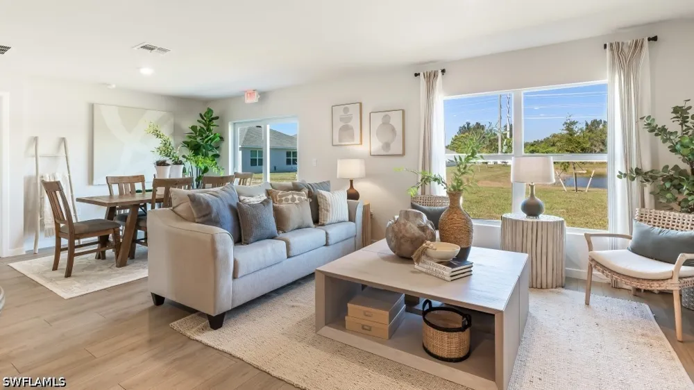 RADIANT SUN LANE Lehigh Acres, FL 33936