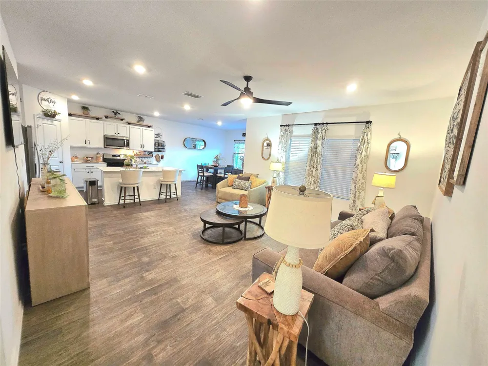 12419 Silversmith Lane Buda, TX 78610