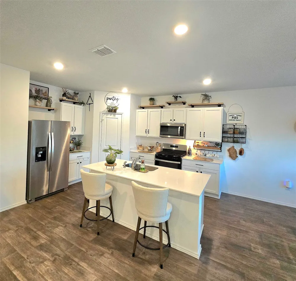 12419 Silversmith Lane Buda, TX 78610