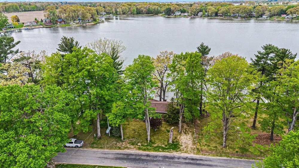 86500 60th Street Decatur, MI 49045