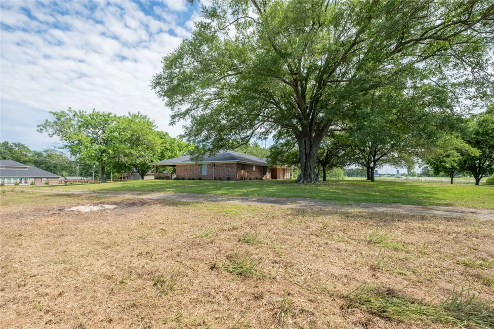 5161 US Highway 271 Pittsburg, TX 75686