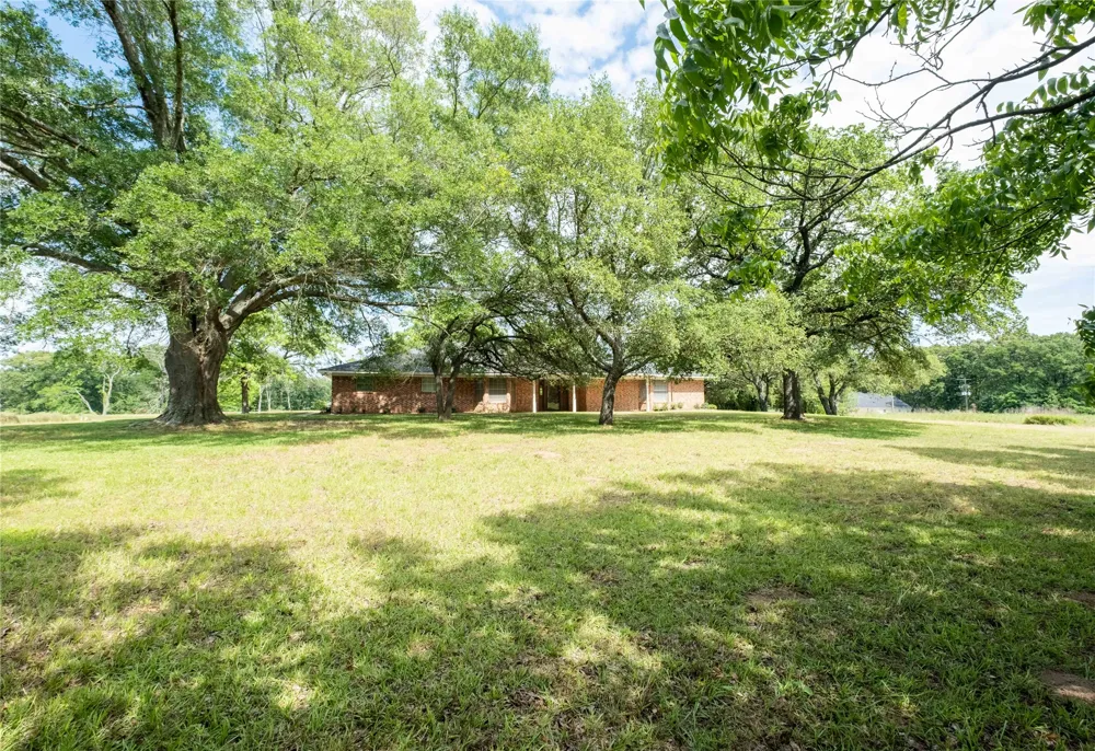 5161 US Highway 271 Pittsburg, TX 75686