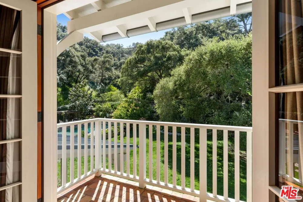 1900 Old Ranch Road Los Angeles, CA 90049