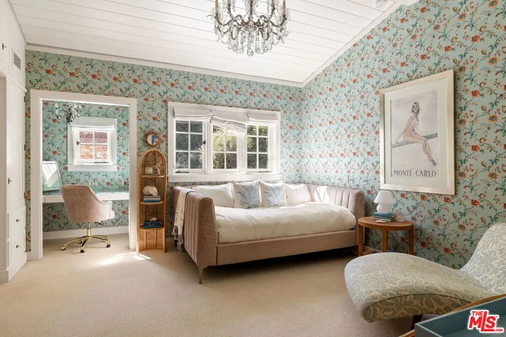 1900 Old Ranch Road Los Angeles, CA 90049