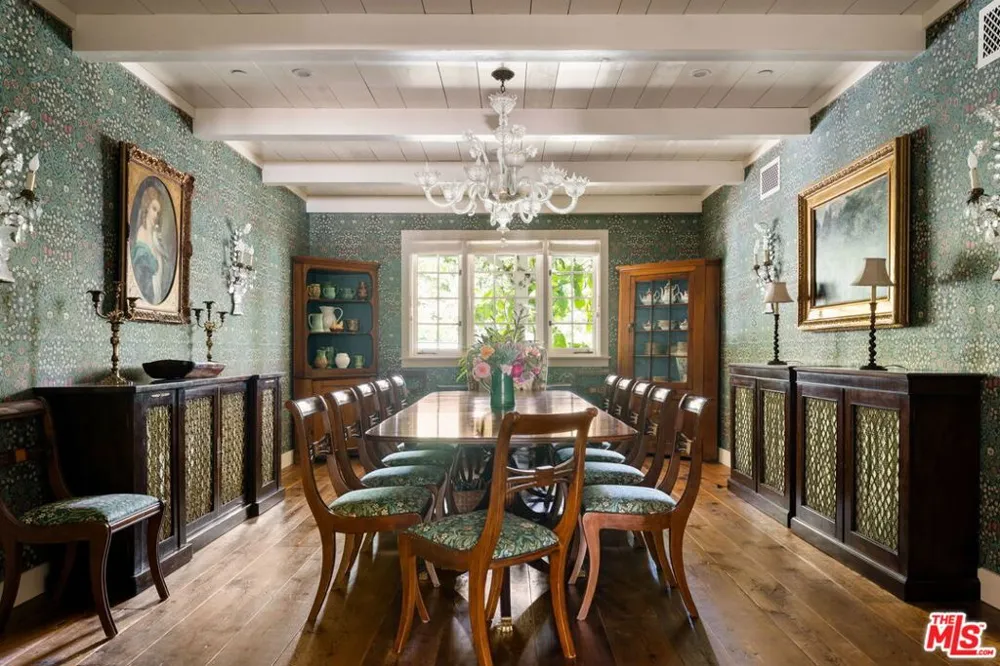 1900 Old Ranch Road Los Angeles, CA 90049