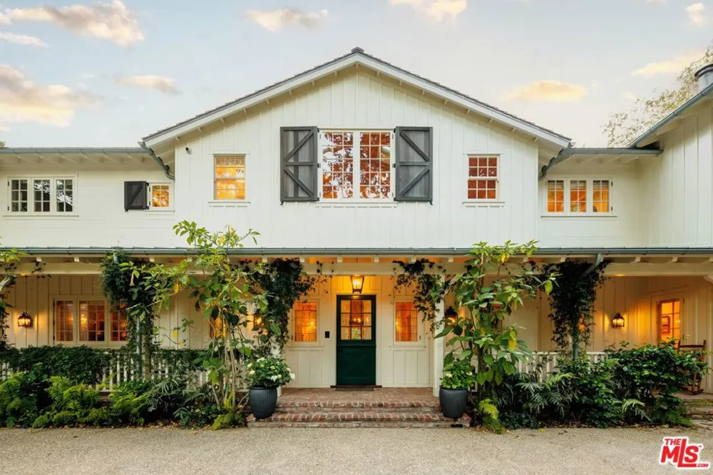 1900 Old Ranch Road Los Angeles, CA 90049