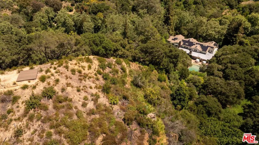 1900 Old Ranch Road Los Angeles, CA 90049