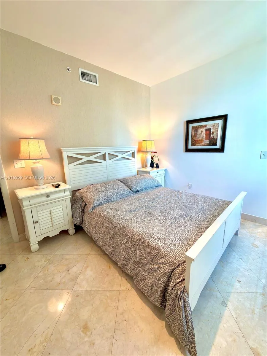 3330 NE 190th St #1610 Aventura, FL 33180