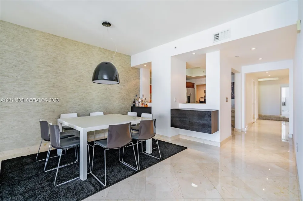 3330 NE 190th St #1610 Aventura, FL 33180