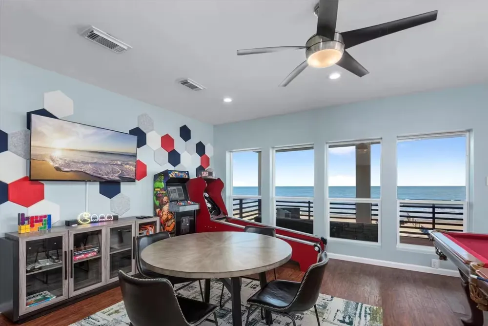 21502 Kennedy Drive Galveston, TX 77554