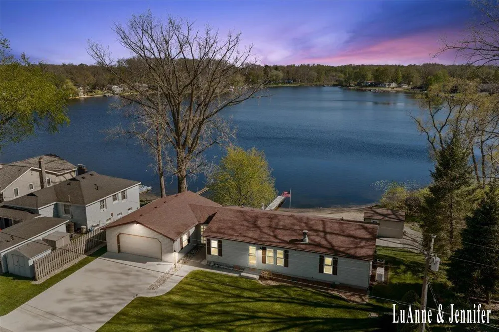 10260 Swem Street NE Oakfield Township, MI 49341