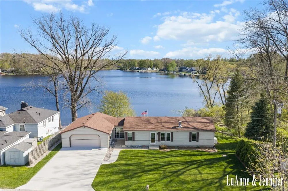 10260 Swem Street NE Oakfield Township, MI 49341