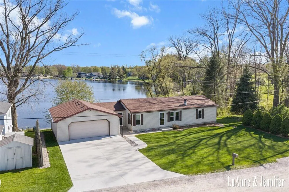 10260 Swem Street NE Oakfield Township, MI 49341