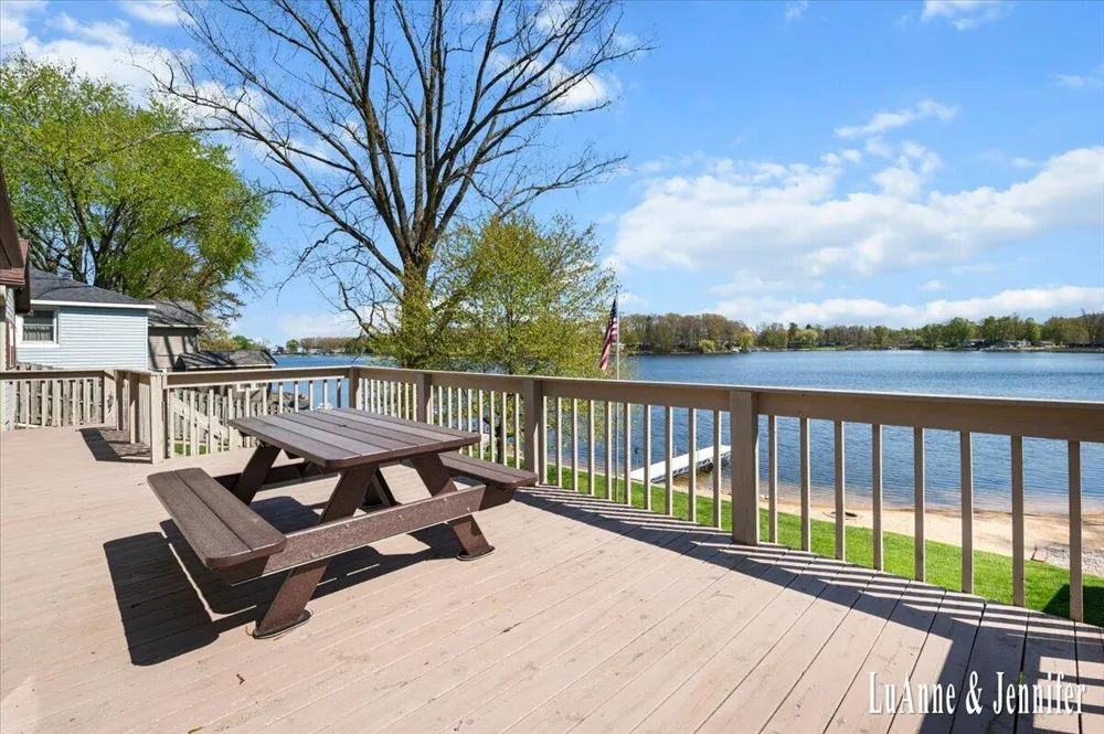 10260 Swem Street NE Oakfield Township, MI 49341