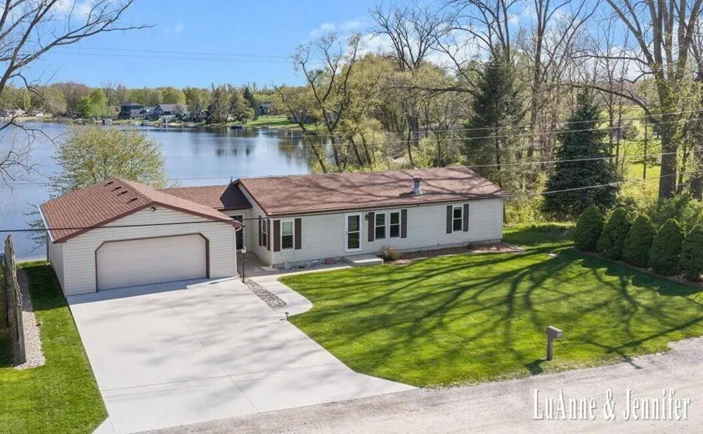 10260 Swem Street NE Oakfield Township, MI 49341