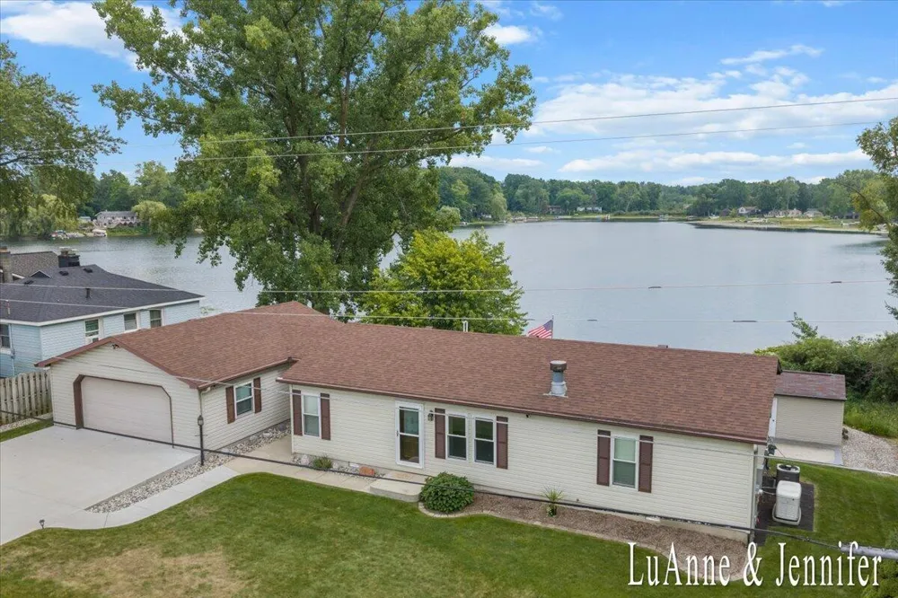 10260 Swem Street NE Oakfield Township, MI 49341