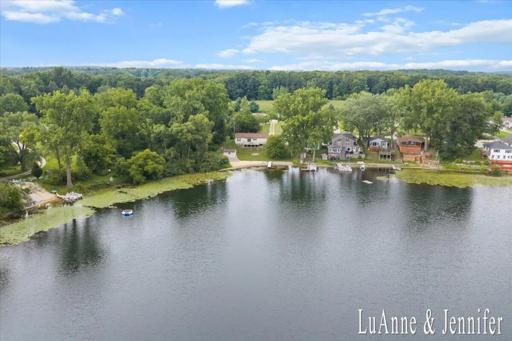 10260 Swem Street NE Oakfield Township, MI 49341
