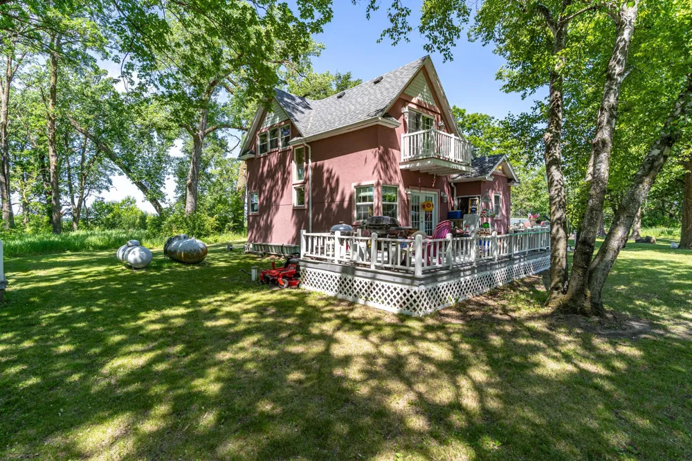 22736 370th Ave. SE (CR 41) SE Erskine, MN 56535