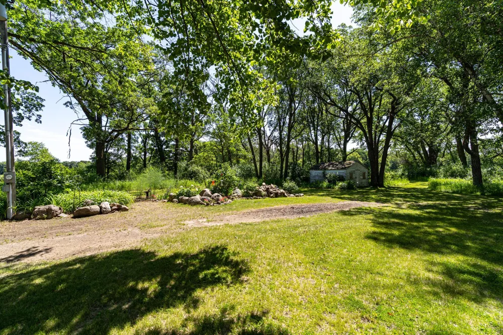 22736 370th Ave. SE (CR 41) SE Erskine, MN 56535