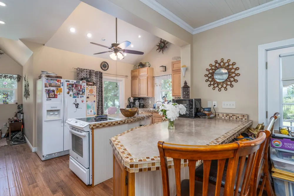 22736 370th Ave. SE (CR 41) SE Erskine, MN 56535