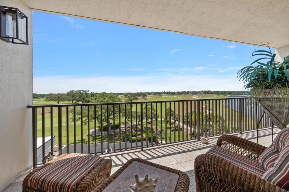 4 BELLEVIEW BOULEVARD #503 Belleair, FL 33756
