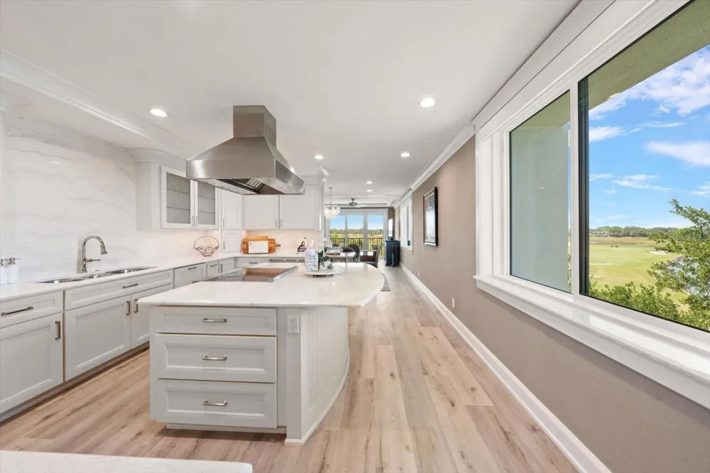 4 BELLEVIEW BOULEVARD #503 Belleair, FL 33756