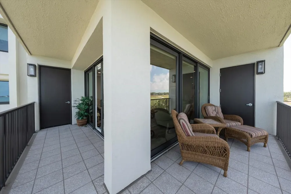 4 BELLEVIEW BOULEVARD #503 Belleair, FL 33756