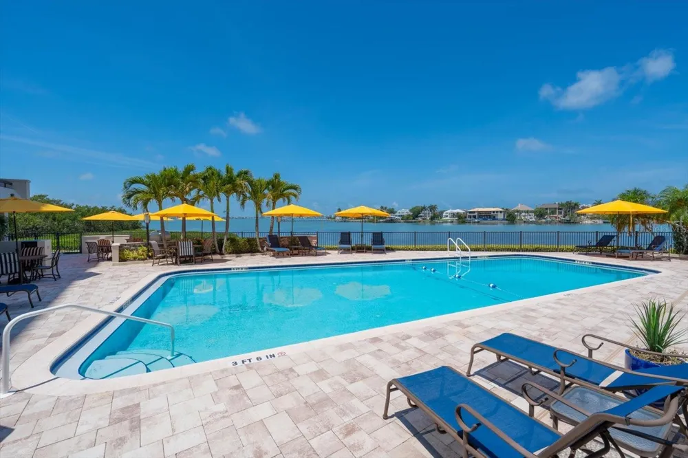 4 BELLEVIEW BOULEVARD #503 Belleair, FL 33756