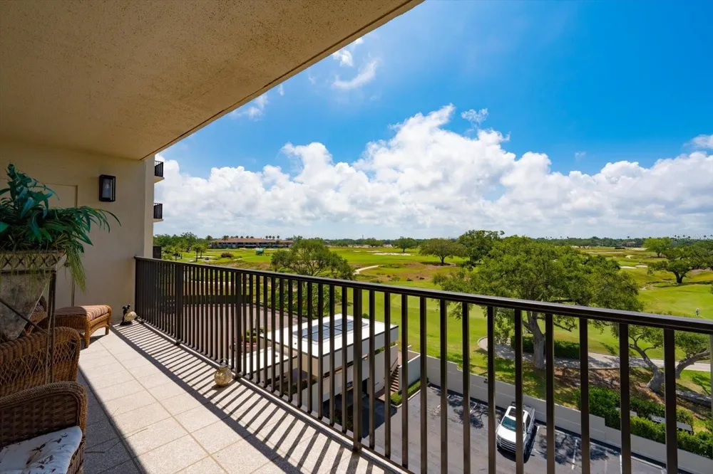 4 BELLEVIEW BOULEVARD #503 Belleair, FL 33756