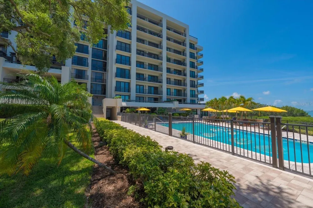4 BELLEVIEW BOULEVARD #503 Belleair, FL 33756