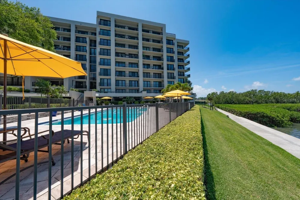 4 BELLEVIEW BOULEVARD #503 Belleair, FL 33756