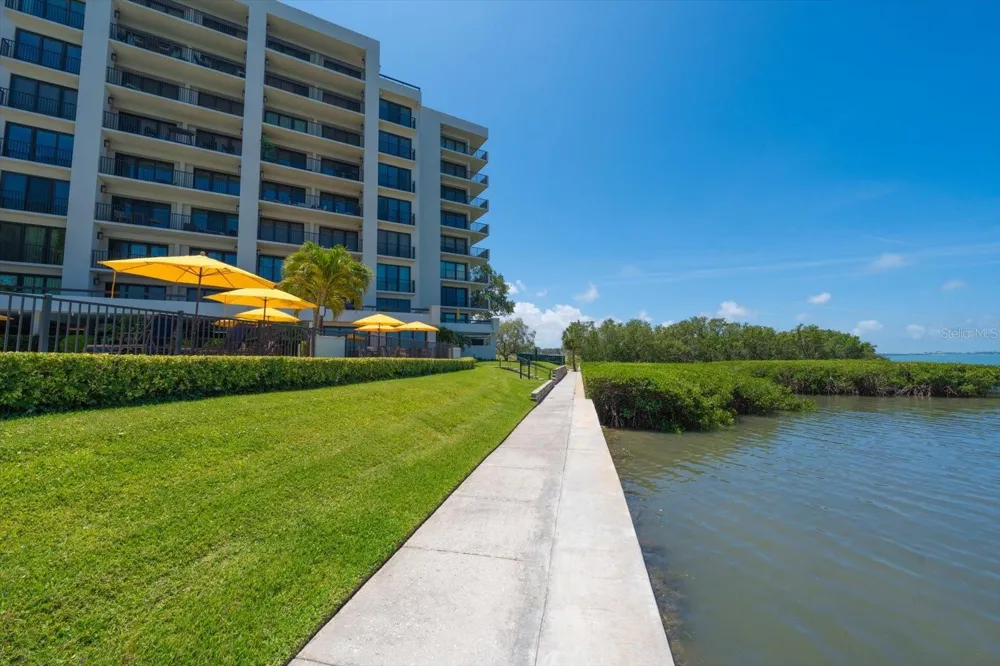 4 BELLEVIEW BOULEVARD #503 Belleair, FL 33756