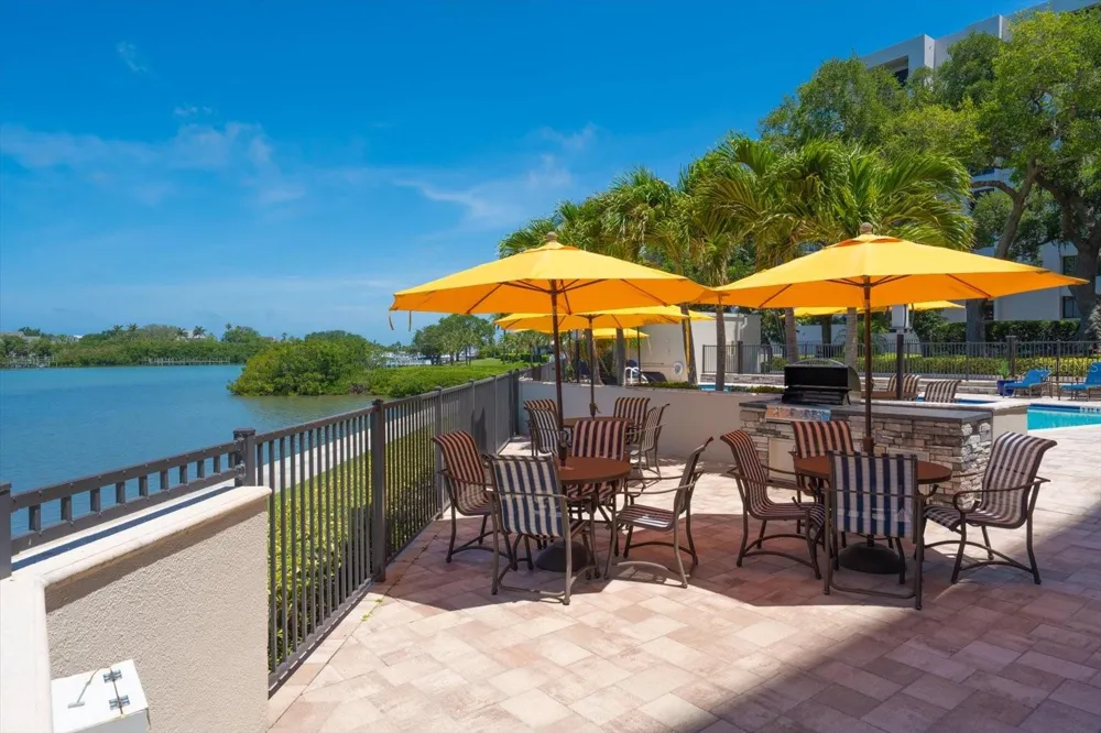 4 BELLEVIEW BOULEVARD #503 Belleair, FL 33756